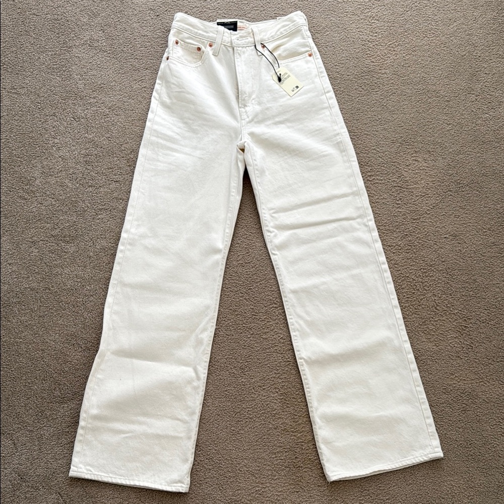 Levi’s Ribcage Wide Leg Women’s Jeans